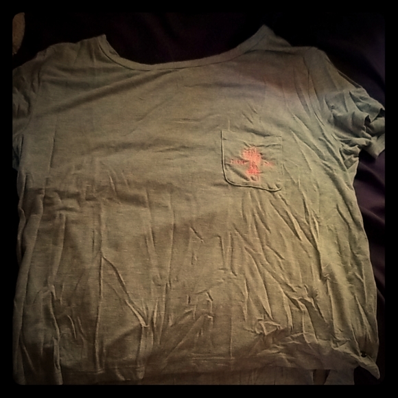 Grey "Hug Me Cactus" shirt - Picture 1 of 4